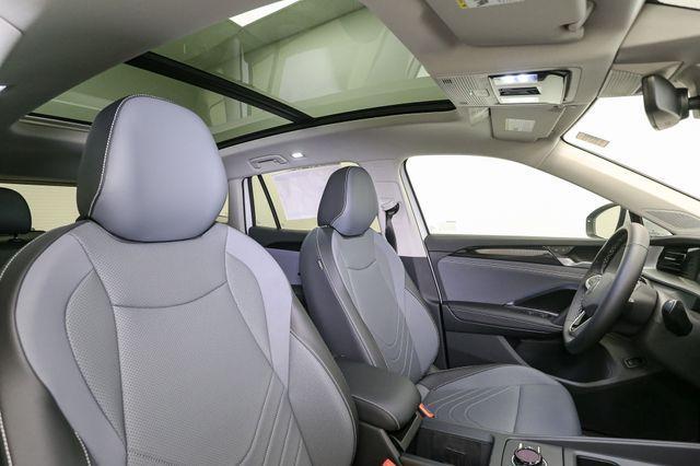 new 2025 Volkswagen Tiguan car, priced at $35,043