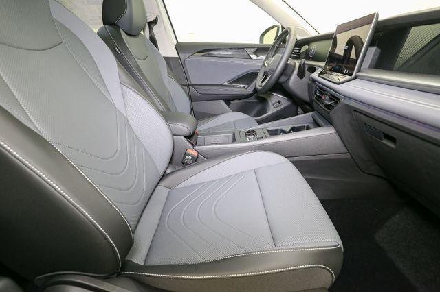 new 2025 Volkswagen Tiguan car, priced at $35,043