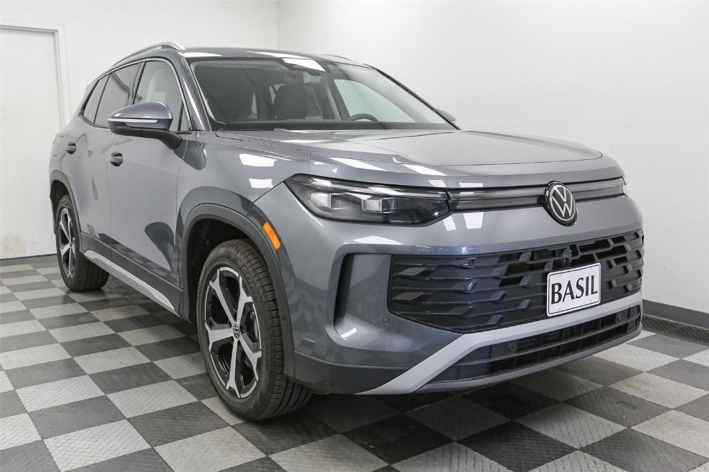 new 2025 Volkswagen Tiguan car, priced at $33,261