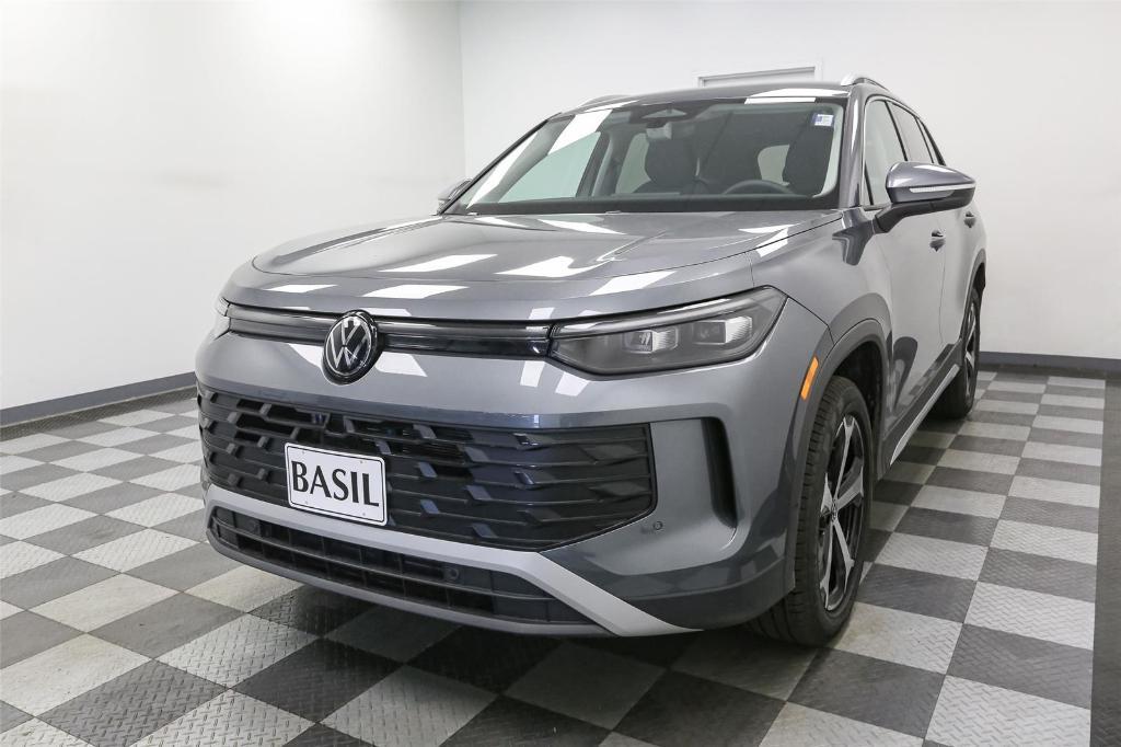 new 2025 Volkswagen Tiguan car, priced at $33,261
