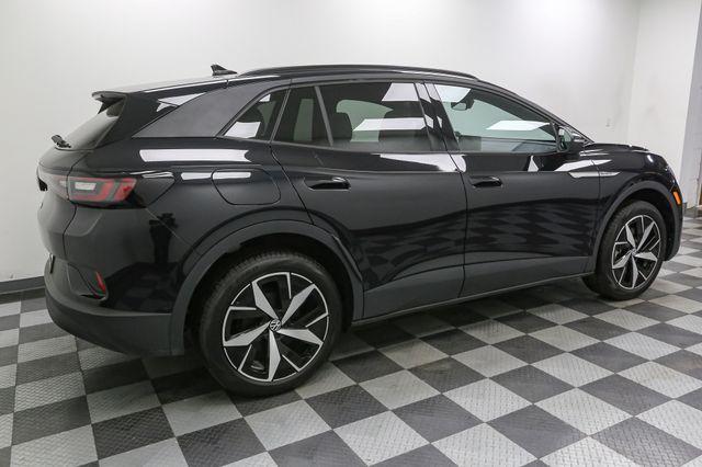 new 2025 Volkswagen ID.4 car, priced at $50,012