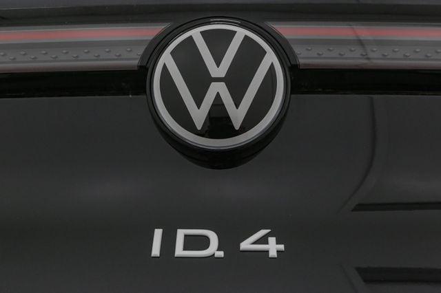 new 2025 Volkswagen ID.4 car, priced at $50,012