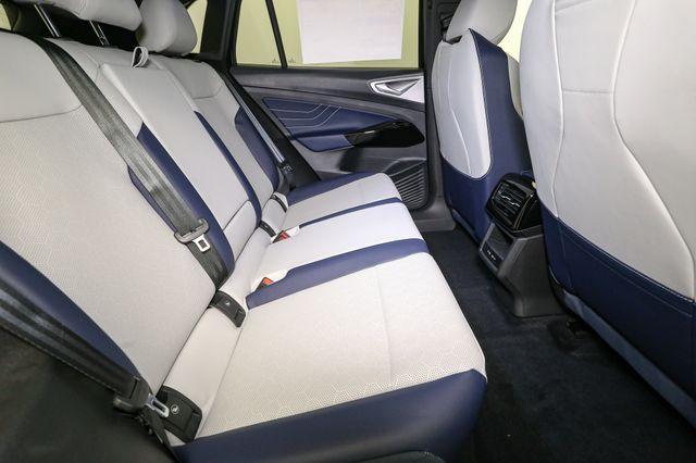 new 2025 Volkswagen ID.4 car, priced at $51,261