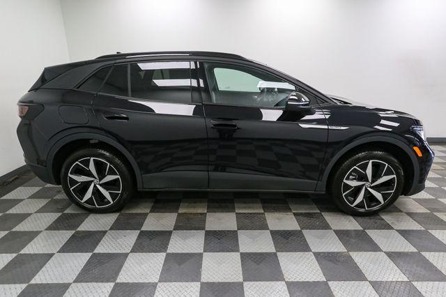 new 2025 Volkswagen ID.4 car, priced at $51,261