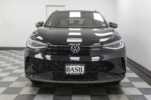 new 2025 Volkswagen ID.4 car, priced at $50,012