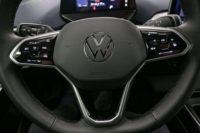new 2025 Volkswagen ID.4 car, priced at $51,261
