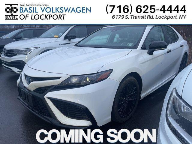 used 2022 Toyota Camry Hybrid car, priced at $27,432