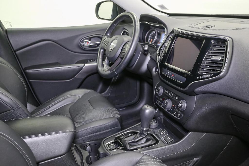 used 2019 Jeep Cherokee car, priced at $19,997