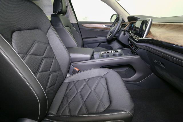 new 2025 Volkswagen Atlas car, priced at $39,038
