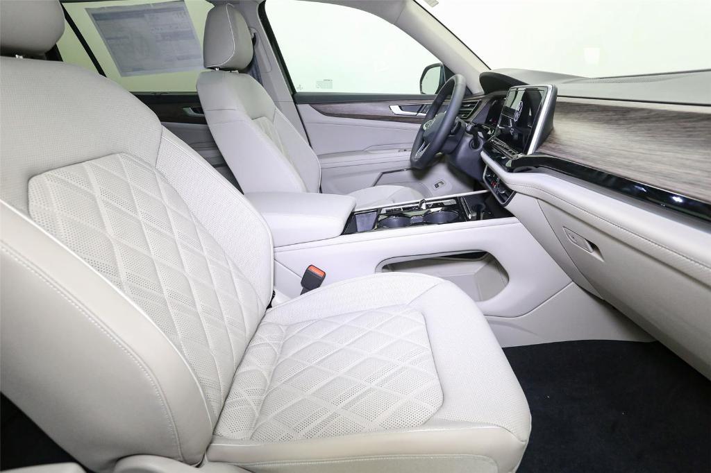 new 2026 Volkswagen Atlas car, priced at $54,951