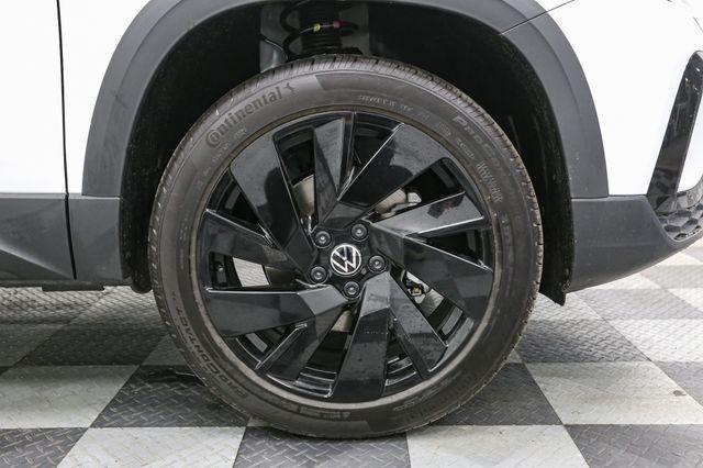 new 2024 Volkswagen Taos car, priced at $33,668