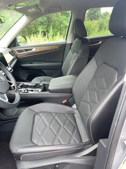 used 2024 Volkswagen Atlas car, priced at $37,495
