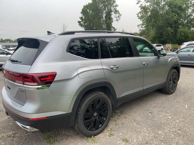 used 2024 Volkswagen Atlas car, priced at $37,495