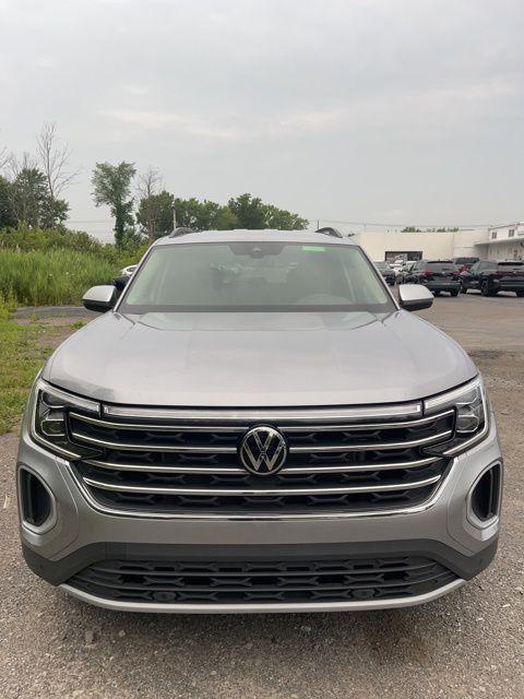 used 2024 Volkswagen Atlas car, priced at $37,495