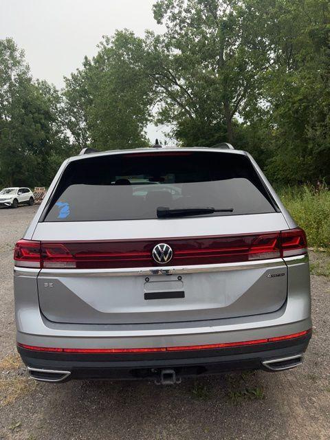 used 2024 Volkswagen Atlas car, priced at $37,495