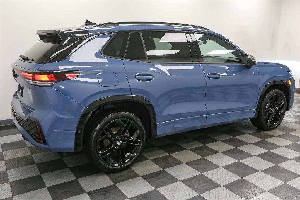 new 2025 Volkswagen Tiguan car, priced at $37,379