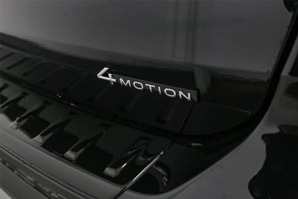 new 2025 Volkswagen Taos car, priced at $30,292