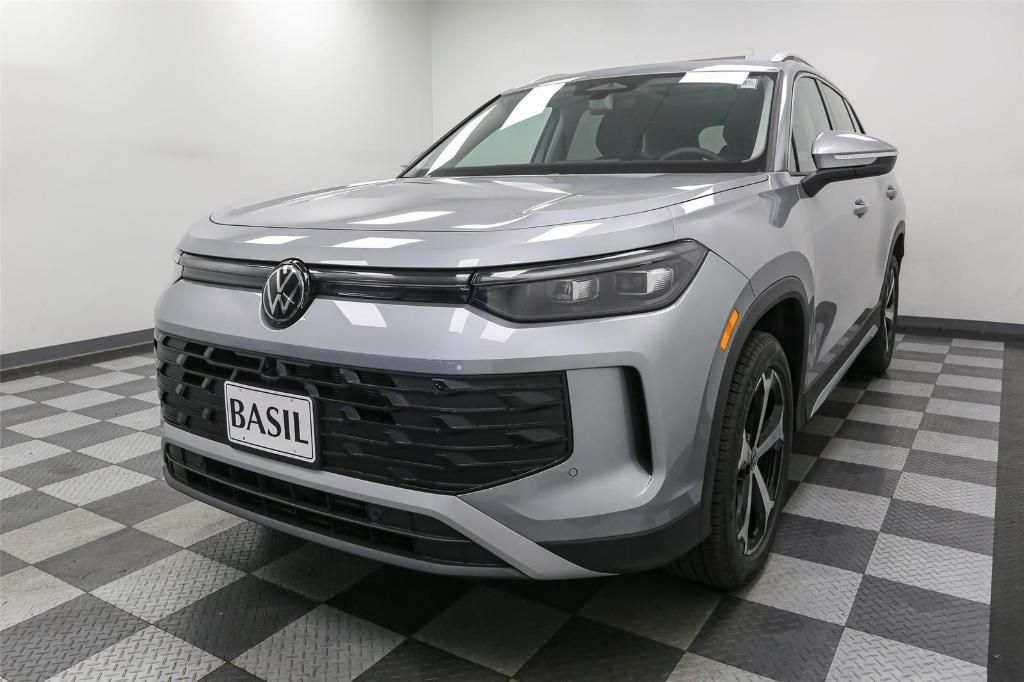 new 2025 Volkswagen Tiguan car, priced at $34,164