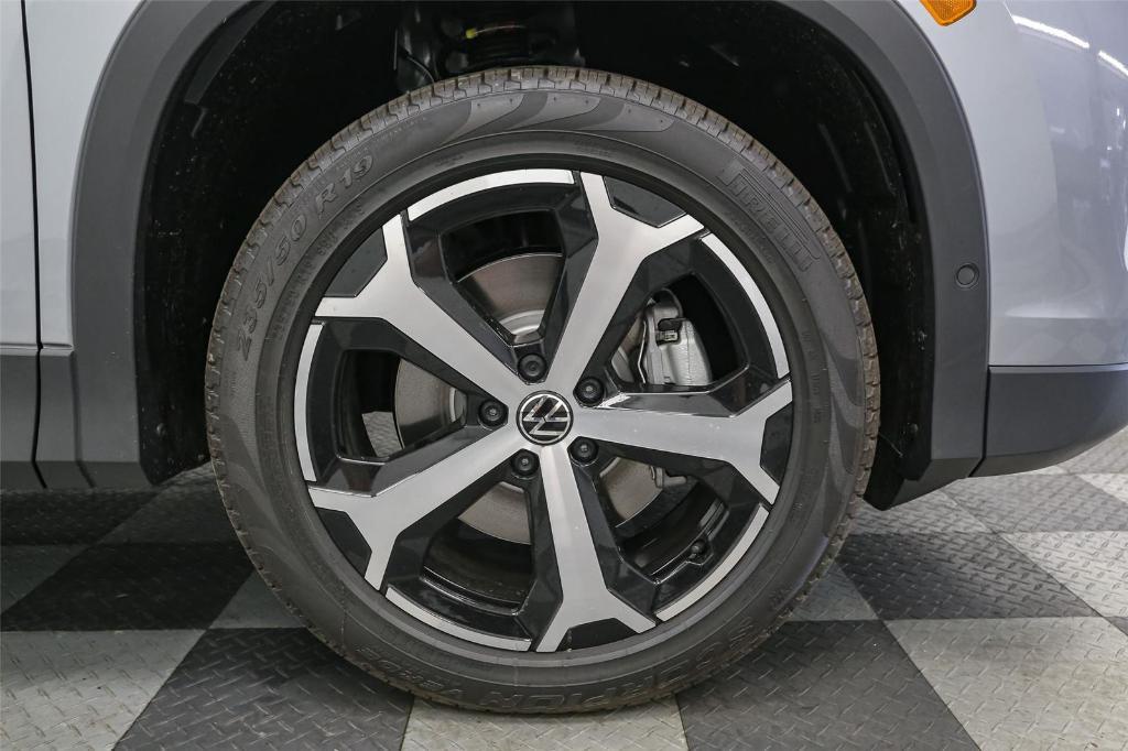 new 2025 Volkswagen Tiguan car, priced at $34,164