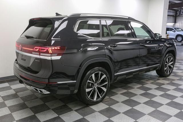 new 2025 Volkswagen Atlas car, priced at $52,661