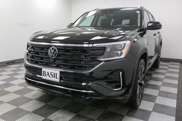 new 2025 Volkswagen Atlas car, priced at $52,661