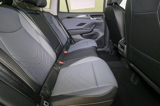 new 2025 Volkswagen Tiguan car, priced at $33,927