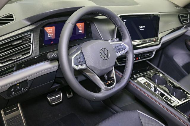 new 2025 Volkswagen Atlas car, priced at $43,808