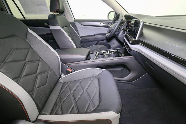 new 2025 Volkswagen Atlas car, priced at $43,808