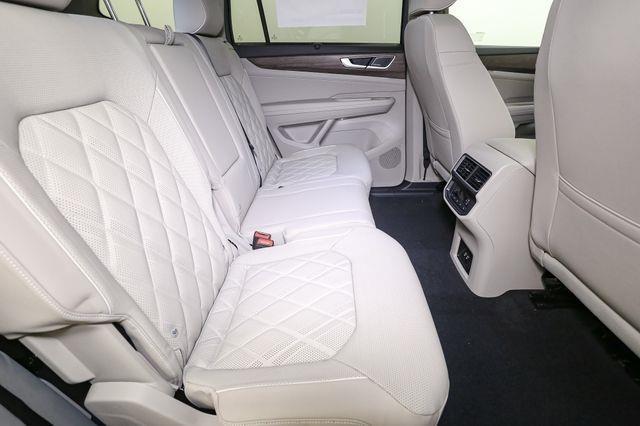 new 2025 Volkswagen Atlas car, priced at $49,268