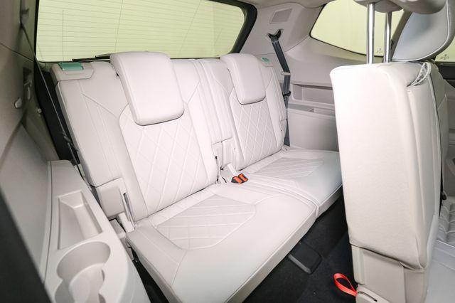 new 2025 Volkswagen Atlas car, priced at $53,234