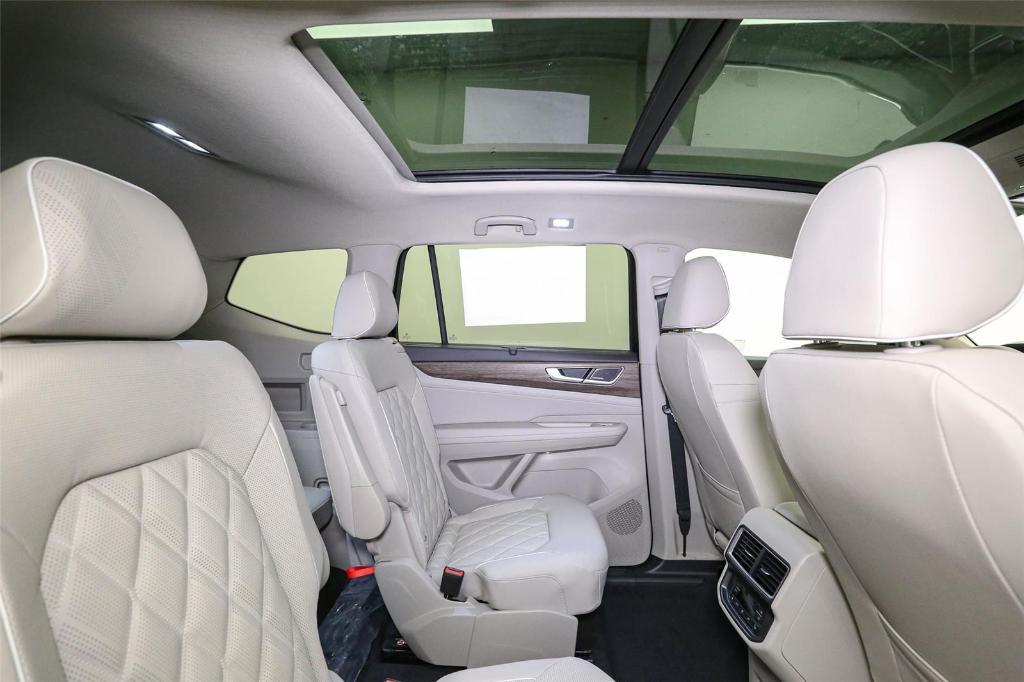 new 2026 Volkswagen Atlas car, priced at $54,214