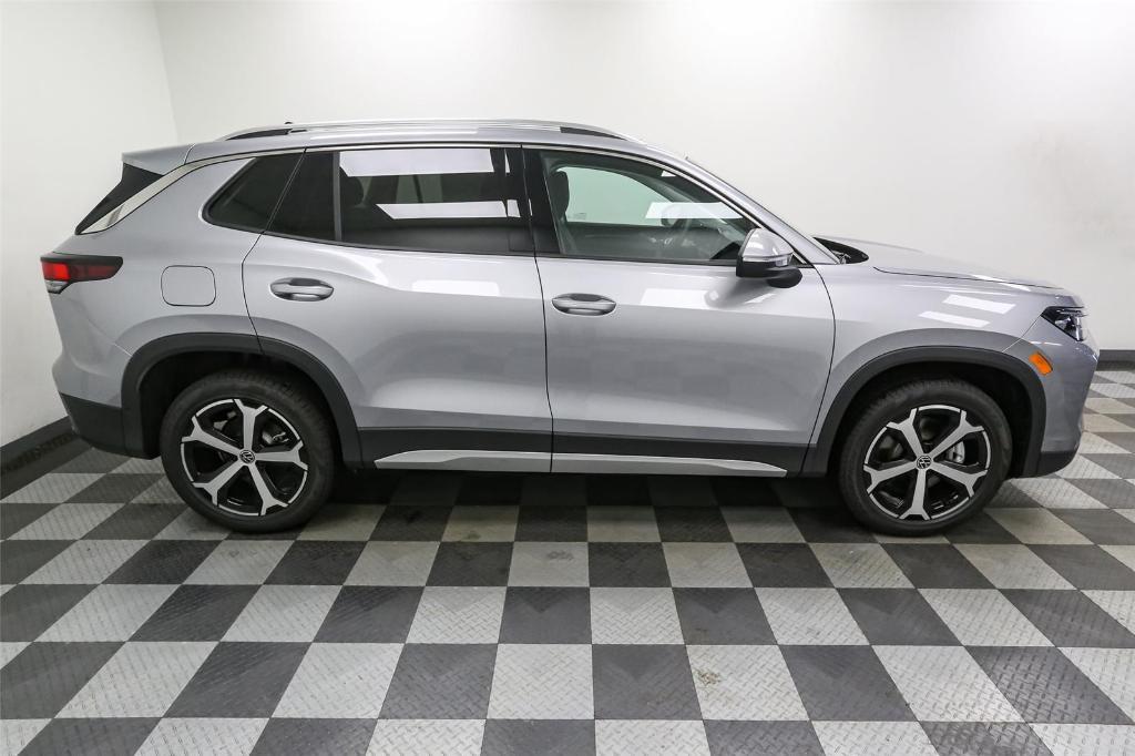 new 2026 Volkswagen Tiguan car, priced at $36,948