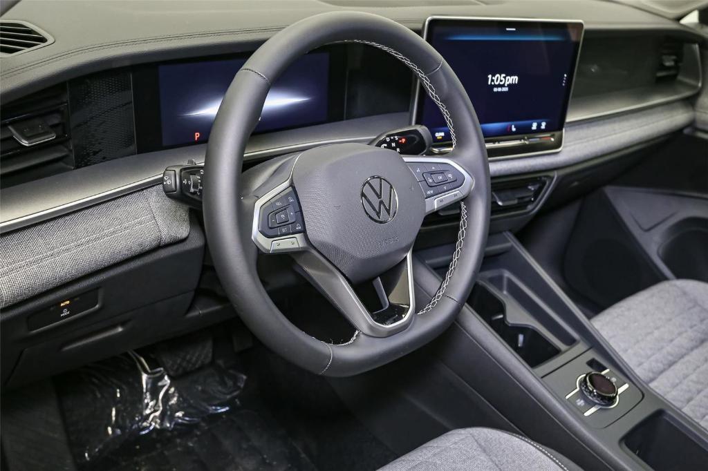 new 2025 Volkswagen Tiguan car, priced at $30,551
