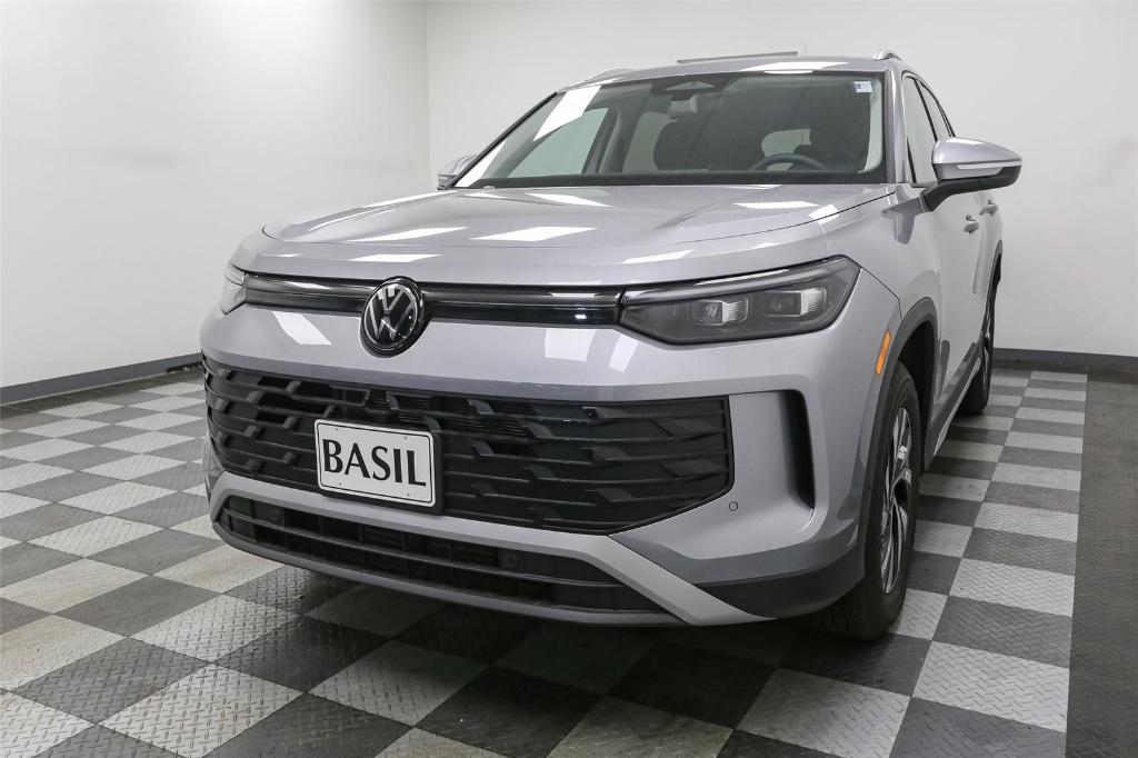 new 2025 Volkswagen Tiguan car, priced at $30,551