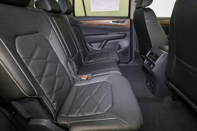 new 2025 Volkswagen Atlas car, priced at $39,038