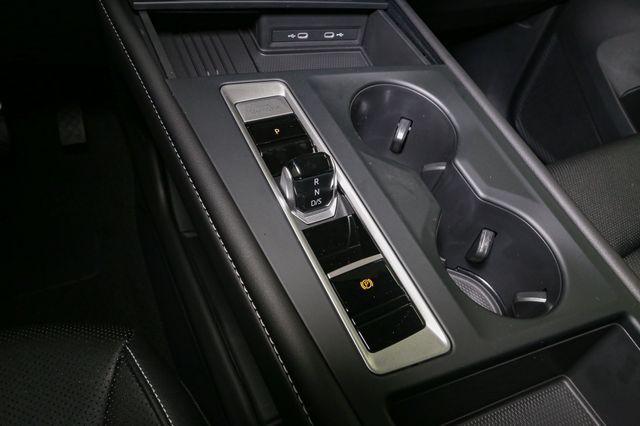new 2025 Volkswagen Atlas car, priced at $39,038
