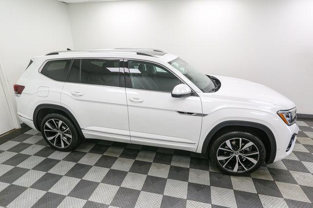 new 2025 Volkswagen Atlas car, priced at $52,577
