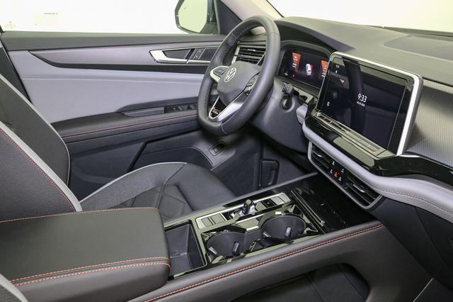 new 2025 Volkswagen Atlas car, priced at $44,880