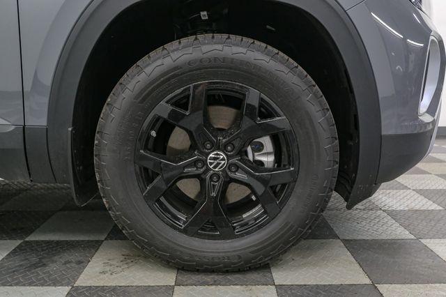 new 2025 Volkswagen Atlas car, priced at $44,880