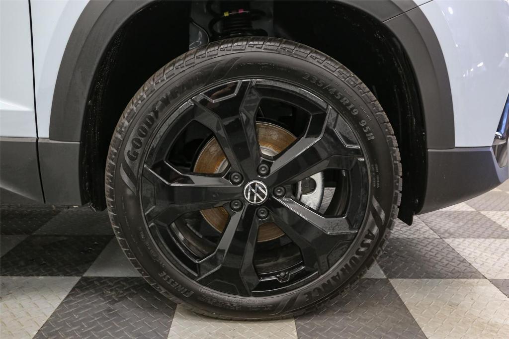 new 2025 Volkswagen Taos car, priced at $34,345