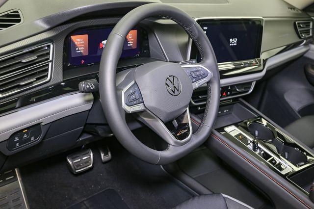 new 2025 Volkswagen Atlas car, priced at $43,808