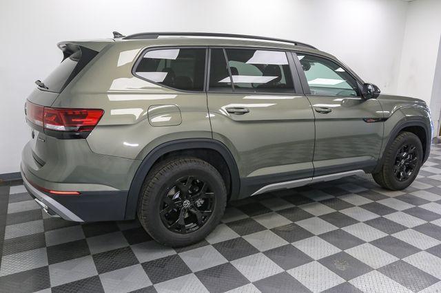 new 2025 Volkswagen Atlas car, priced at $43,808
