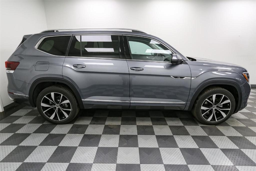 new 2025 Volkswagen Atlas car, priced at $50,520