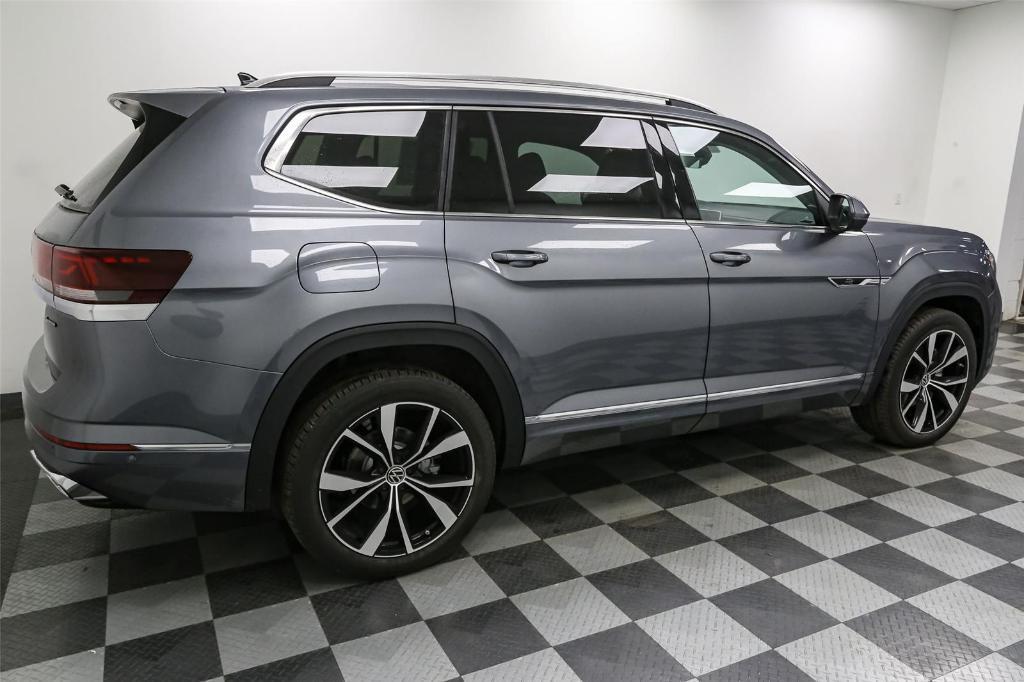 new 2025 Volkswagen Atlas car, priced at $50,520