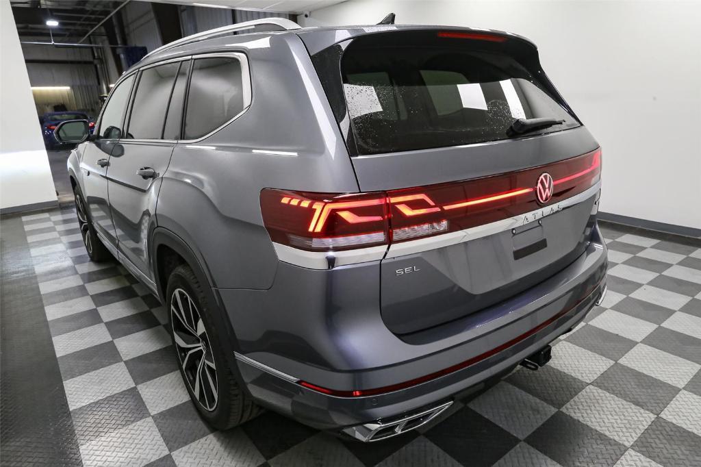 new 2025 Volkswagen Atlas car, priced at $50,520