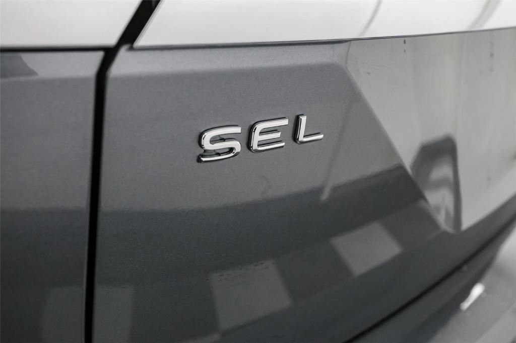 new 2025 Volkswagen Atlas car, priced at $50,520