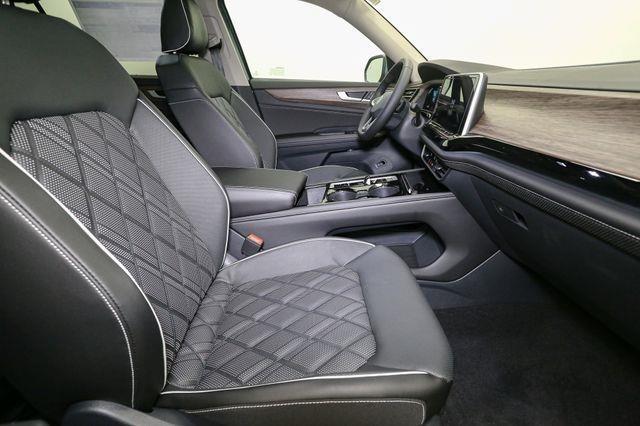 new 2025 Volkswagen Atlas car, priced at $50,520