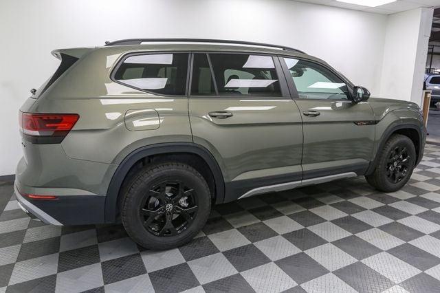 new 2025 Volkswagen Atlas car, priced at $43,808