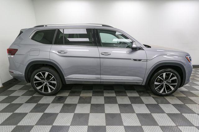 new 2025 Volkswagen Atlas car, priced at $52,738