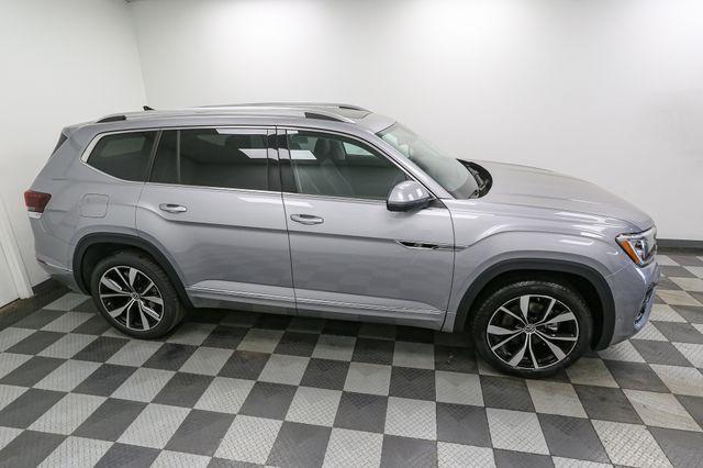new 2025 Volkswagen Atlas car, priced at $52,738